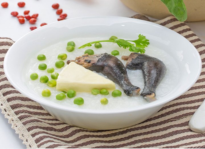 Cách bảo quản cháo gà ác cho bé giúp giữ trọn hương vị và dinh dưỡng