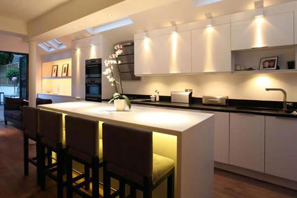 Đèn led Philips trang trí không gian nhà bếp