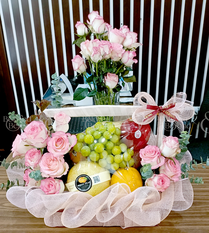 Giỏ trái cây cao cấp gồm những loại nào phù hợp biếu sếp hoặc đối tác?