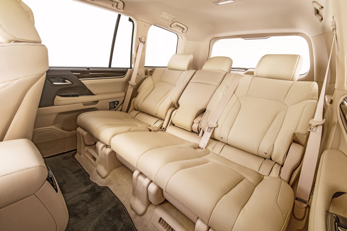 Lexus LX570 mấy chỗ? Cấu hình ghế và không gian nội thất LX570