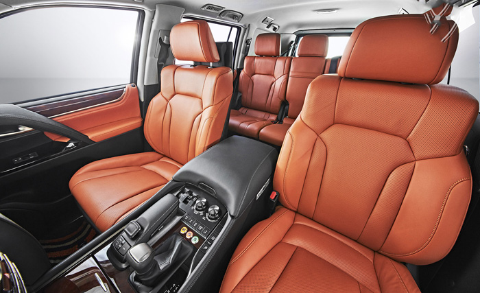 Trọng lượng xe Lexus LX570 bao nhiêu kg? Thông số chi tiết